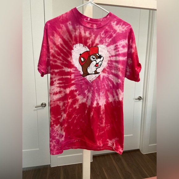 buc-ee’s Other - Buc-Ee’s Valentines Tie Dye Men’s T Shirt, Large